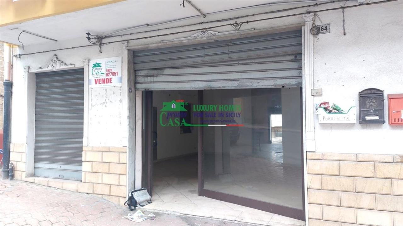 Laboratorio in , Gela, {3} - Foto 1