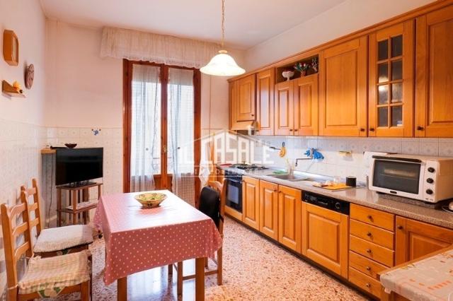 4-room flat in Via della Costituzione, Rufina - Photo 1