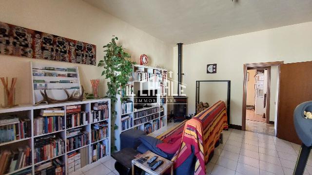 4-room flat, Rufina - Photo 1