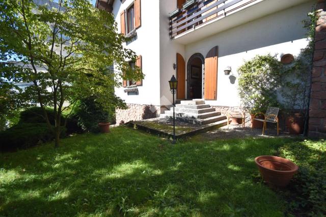 Villa in Via Asiago 57, Cantù - Foto 1