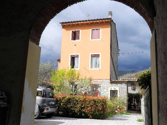 Rustico in Via della Chiesa di Saltocchio 935/O, Lucca - Foto 1