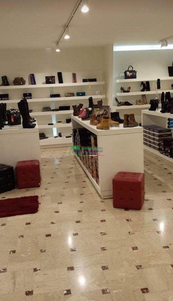 Locale commerciale in , Comiso, {3} - Foto 1