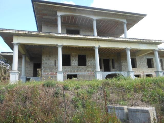 Palazzina commerciale in , Calvi Risorta, {3} - Foto 1