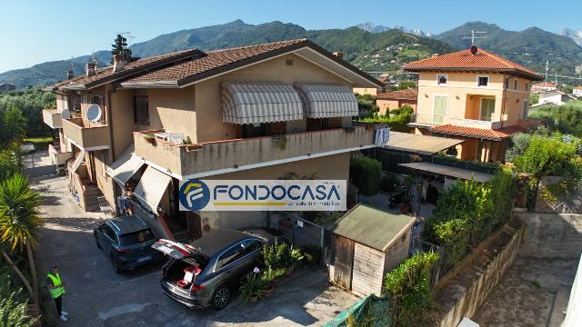 Terraced house in Via Giannecchini, Seravezza - Photo 1