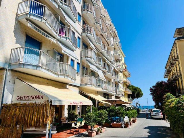 2-room flat, San Bartolomeo al Mare - Photo 1