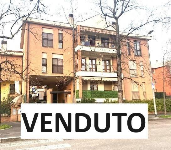 3-room flat in Via Fratelli Cairoli 24/C, Vimodrone - Photo 1