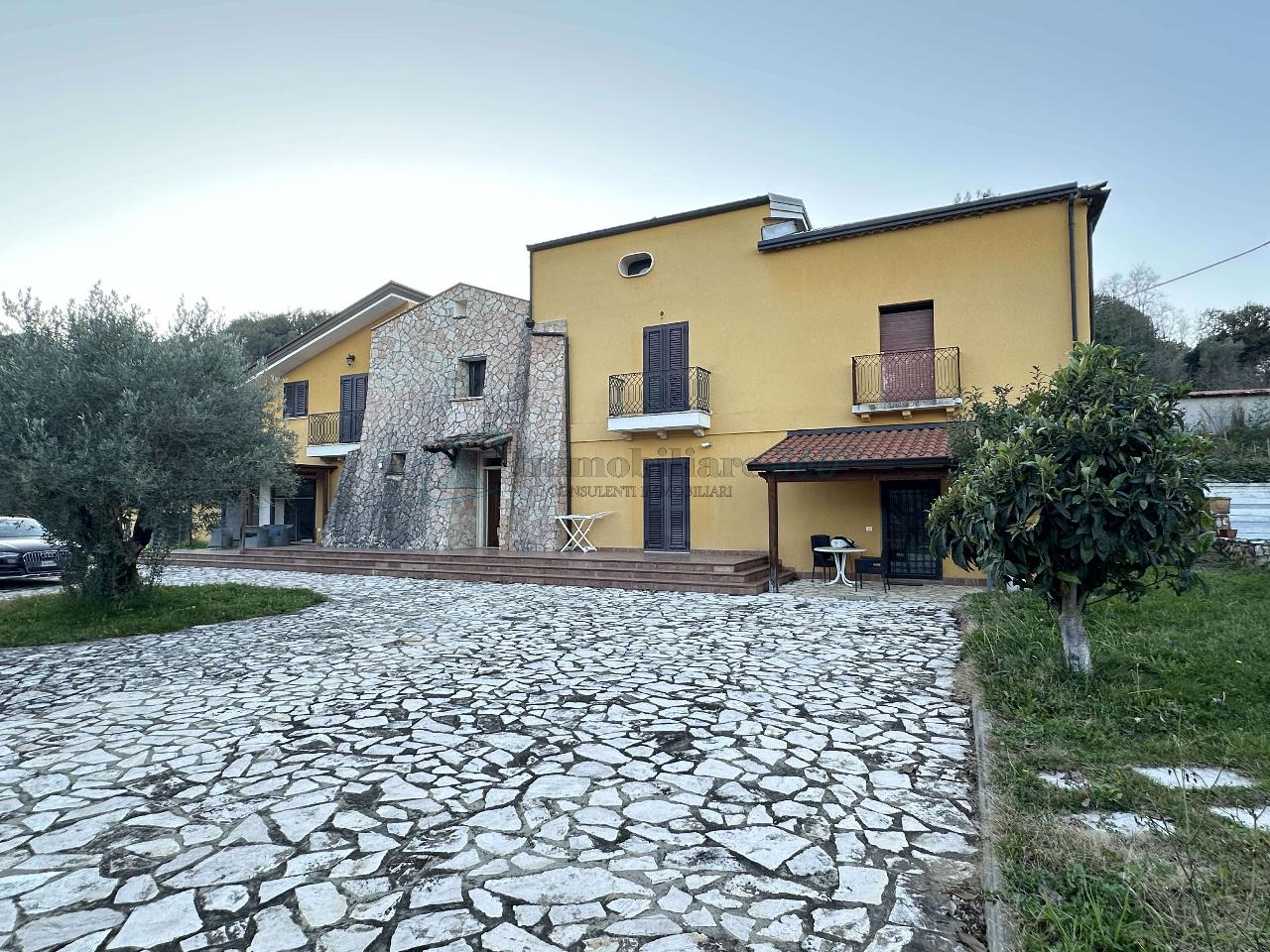 Villa unifamiliare in vendita a Cosenza