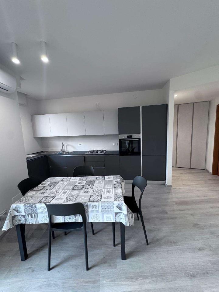 immagine annuncio 1 di 8