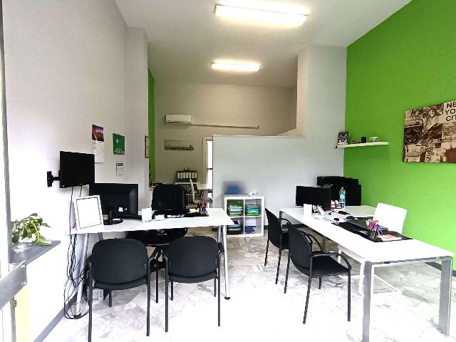 Büro in Piazza Giacomo Matteotti 19, Alessandria - Foto 1