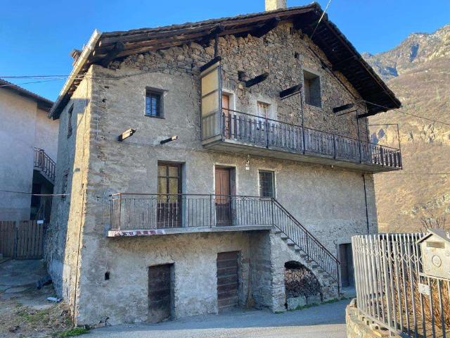 Casa indipendente in Frazione Verval, Montjovet - Foto 1