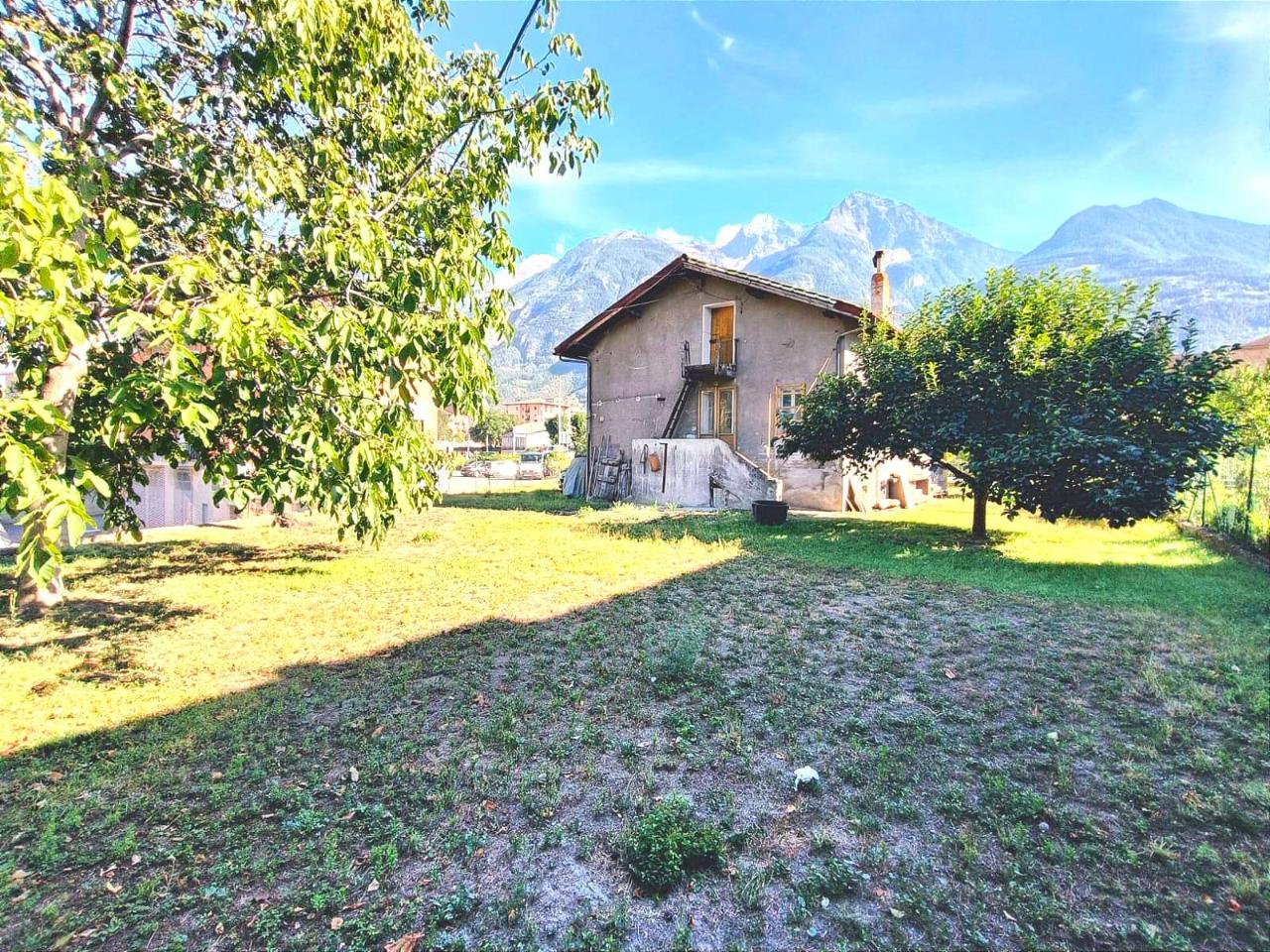 Villa unifamiliare in vendita a Aosta