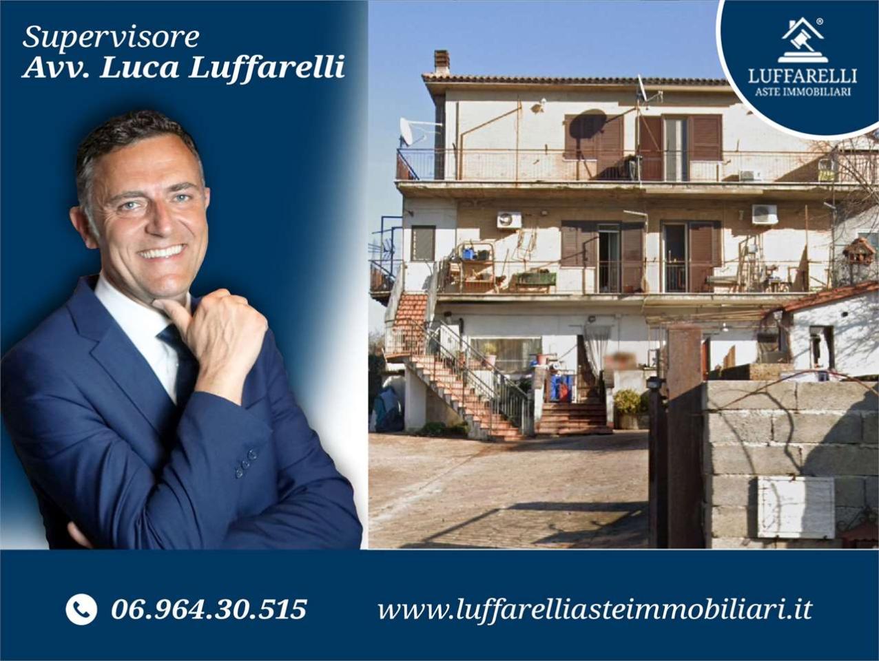Magazzino in Via del Casale del Finocchio 259, Roma - Foto 1