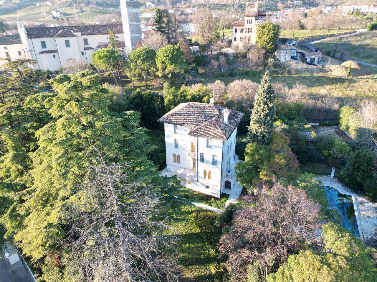Villa in vendita a Caneva