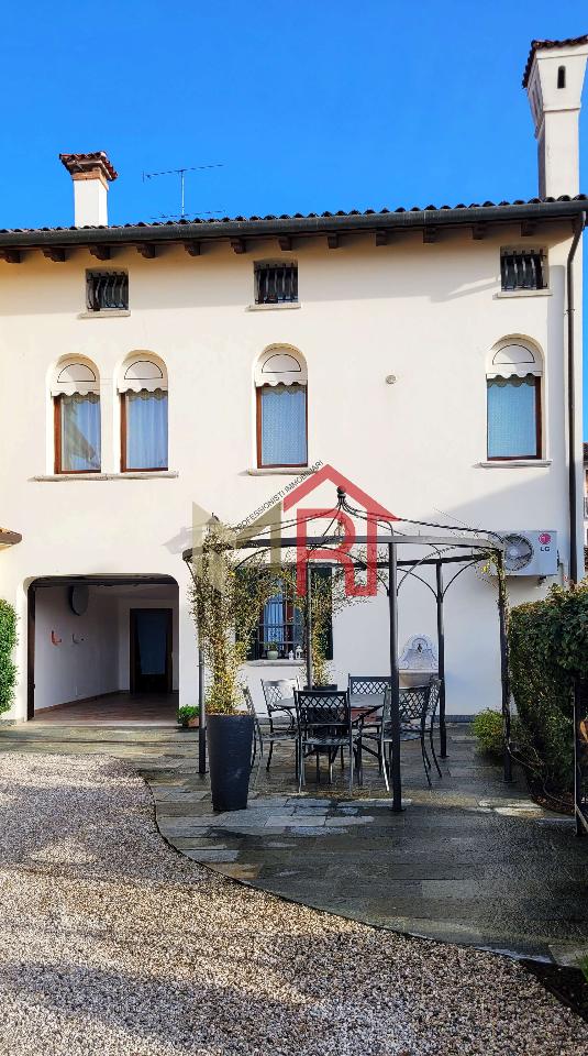Villa unifamiliare in vendita a Meduna Di Livenza