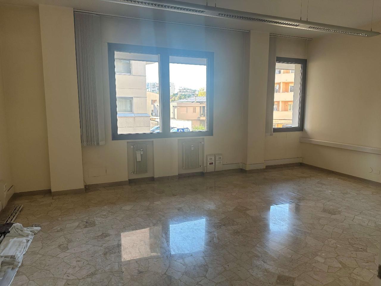 Ufficio in , Pordenone, {3} - Foto 2