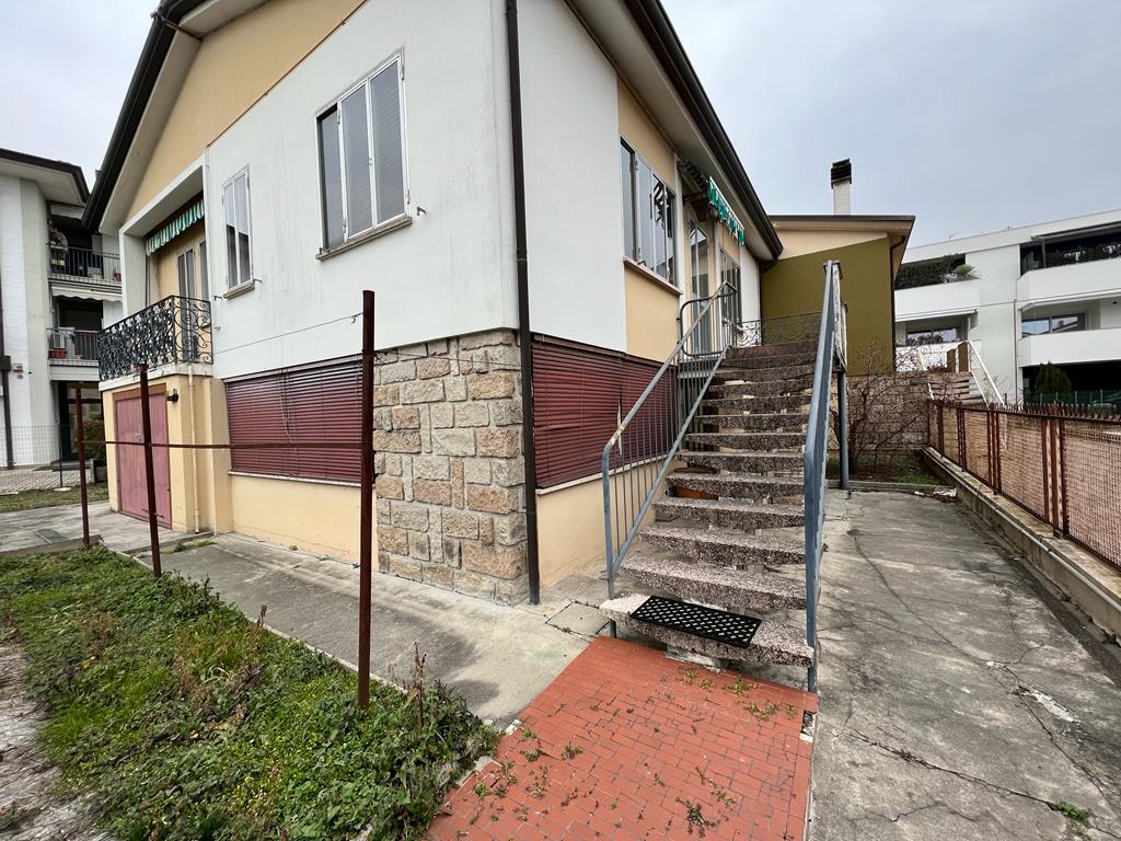 Villa in vendita a Abano Terme