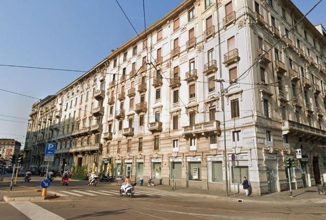 Office in Piazza Cinque Giornate 6, Milano - Photo 1