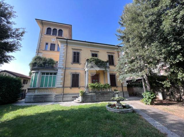 4-room flat in Viale Luigi Borri 64, Varese - Photo 1