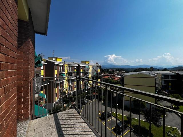 2-room flat in Via Giuseppe Giusti 7, Varese - Photo 1