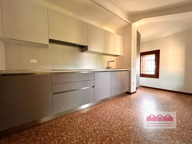 4-room flat in {3}, Via Bardella - Photo 1