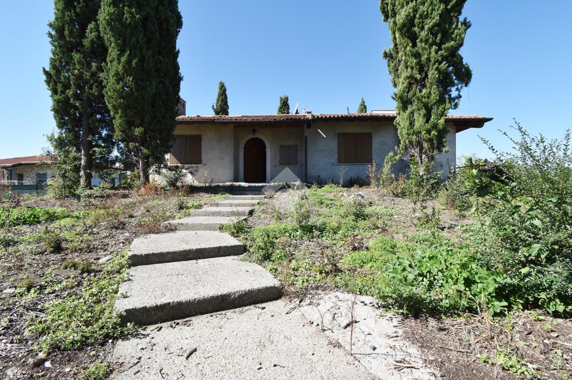 Villa in vendita a Grassobbio