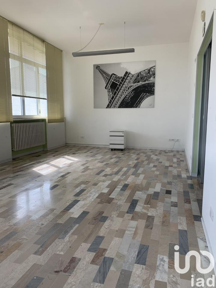 Ufficio in Via Stadio, Monte Urano, {3} - Foto 1