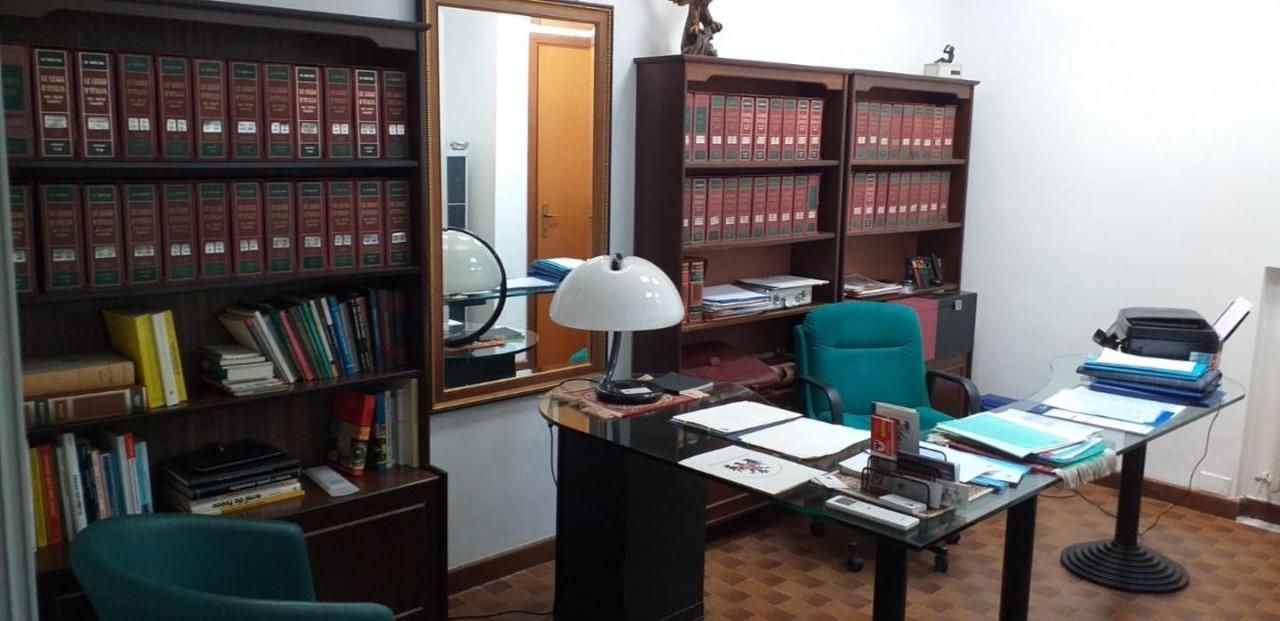 Ufficio in , Massa, {3} - Foto 1