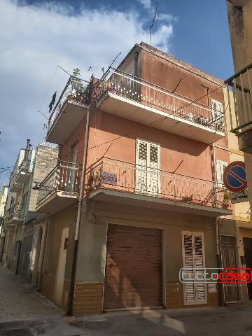 Detached house in {3}, Via Nicotera 34 - Photo 1