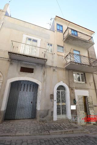 Detached house in {3}, Via Rapisardi 7 - Photo 1