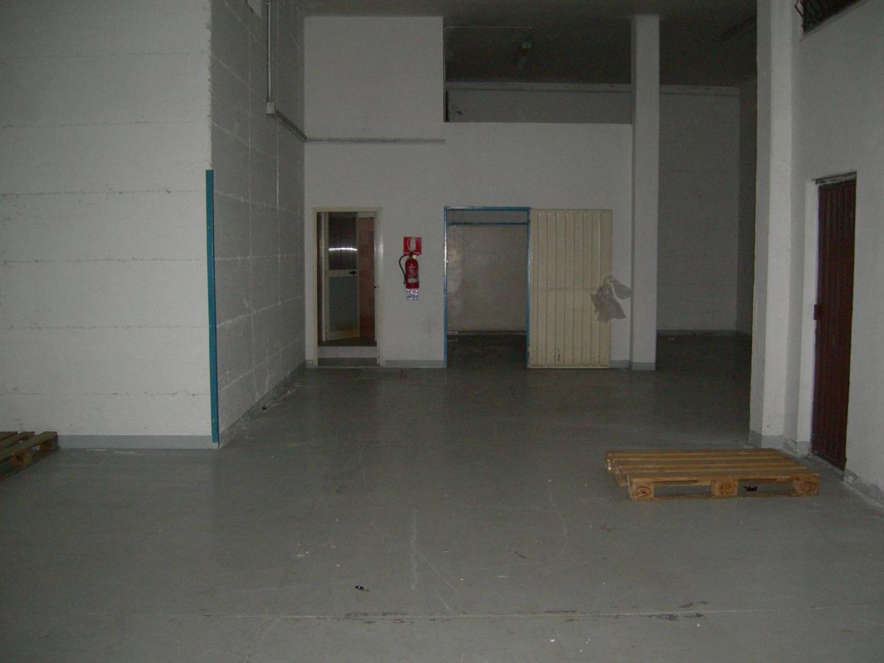 Capannone in , Termoli, {3} - Foto 1