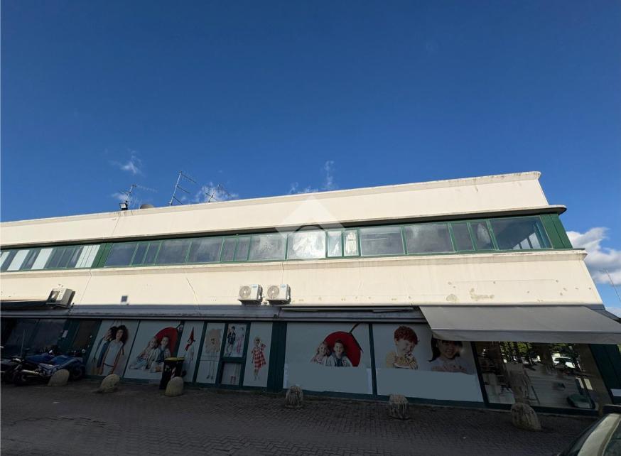 Negozio in Via Via della Comunità Europea 15, Figline e Incisa Valdarno, {3} - Foto 2