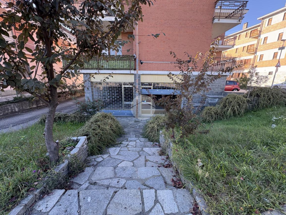 Negozio in Via Caporal Cattaneo 1, Favria, {3} - Foto 2