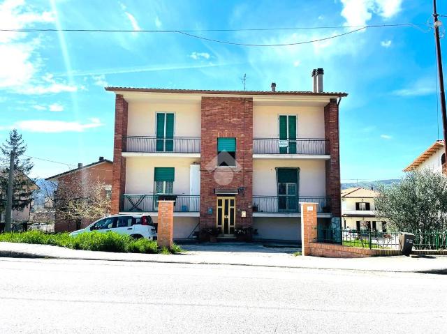 Quadrilocale in Via Casamorcia 43, Gubbio - Foto 1