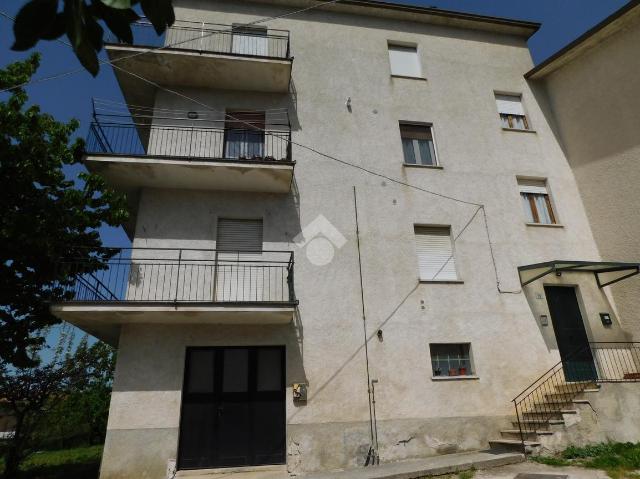 Quadrilocale in Via del Palazzolo 19, Gubbio - Foto 1