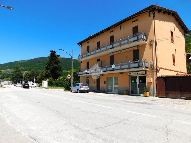 Vierzimmerwohnung in Via Tifernate 170, Gubbio - Foto 1