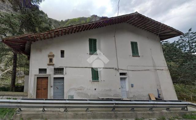 3-room flat in Via del Fosso, Gubbio - Photo 1