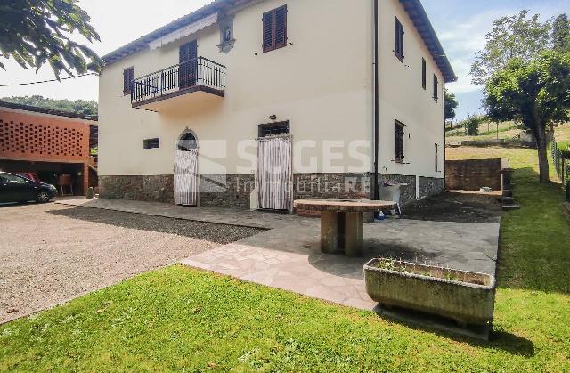 Detached house in Via Botriolo, Castelfranco Piandiscò - Photo 1