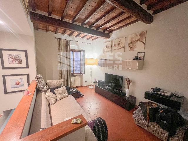 3-room flat in Viale Europa, Terranuova Bracciolini - Photo 1