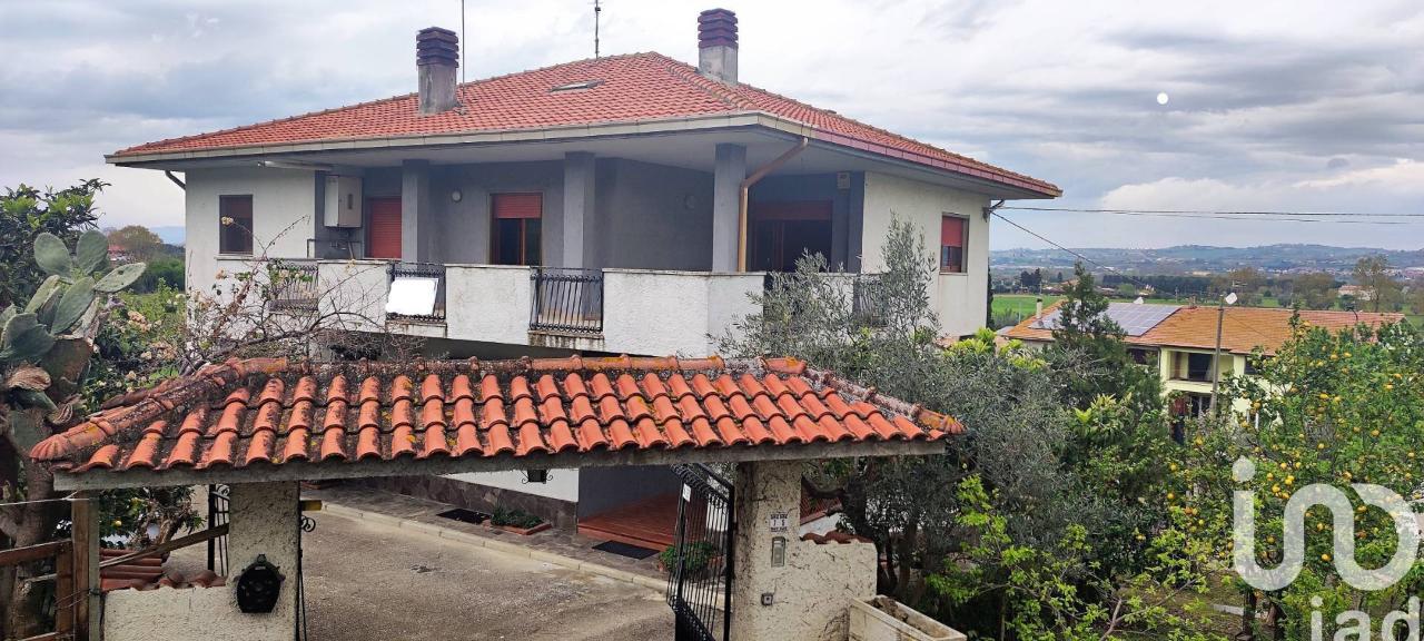 Casa indipendente in vendita a Pineto