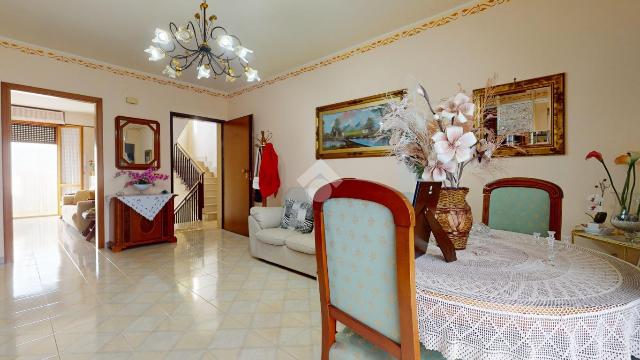 4-room flat in Viale Giuseppe Abbadessa, Francavilla Fontana - Photo 1