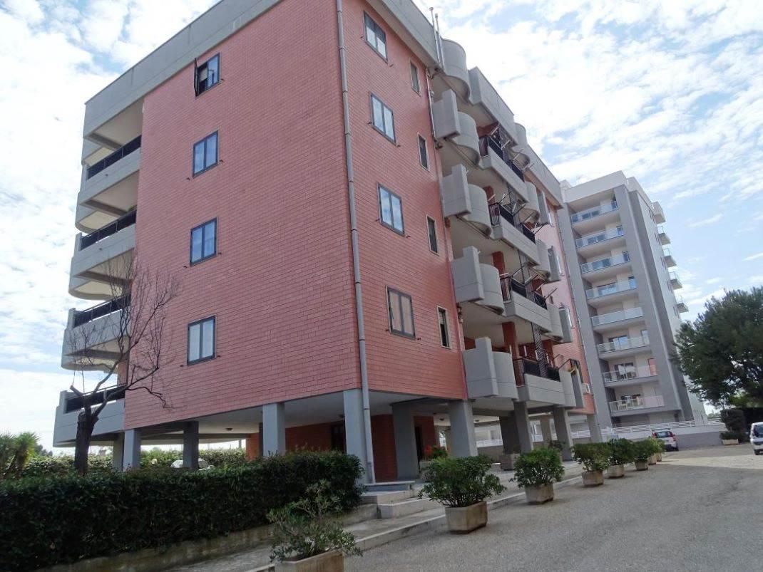 Magazzino in Via Gentile, Bari, {3} - Foto 2