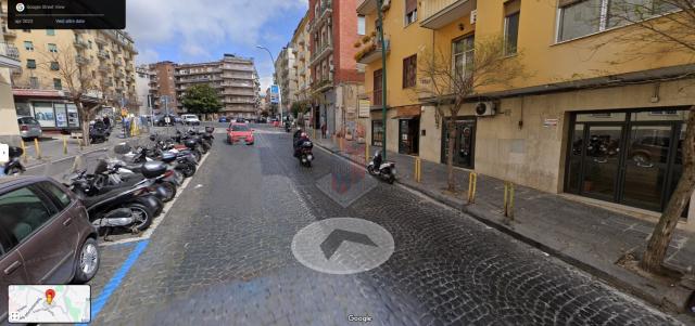 Warenlager in Via Girolamo Santacroce Adiacenze Piazza Leonardo, Napoli - Foto 1