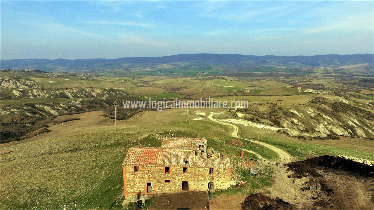 Azienda agricola in S.da Provinciale del Monte Amiata, Radicofani, {3} - Foto 2