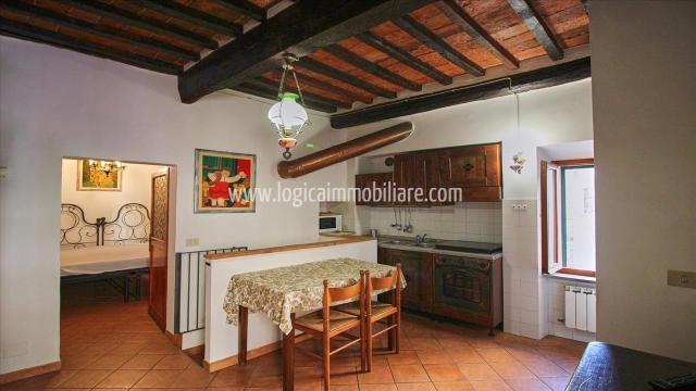 4-room flat in Via del Mandorlo, Sarteano - Photo 1