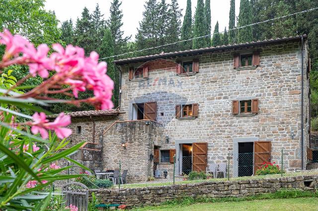 Detached house in Loc. Acqua Rossa 121, Reggello - Photo 1