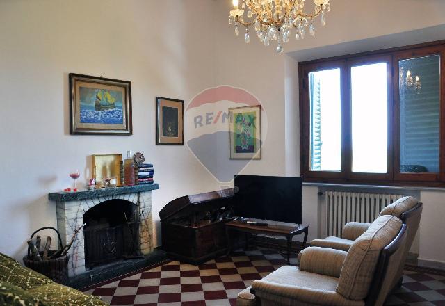 Apartament in Piazza Leonardo da Vinci 12, Vinci - Photo 1