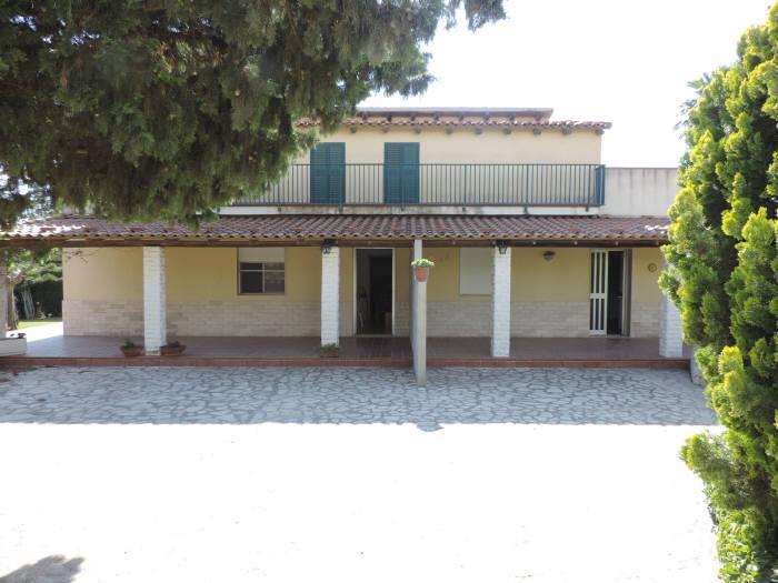 Villa bifamiliare in vendita a Santa Croce Camerina