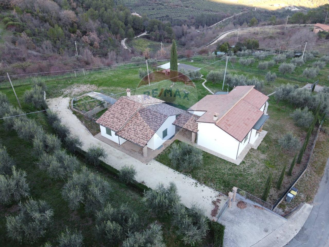 Villa in vendita a Bevagna