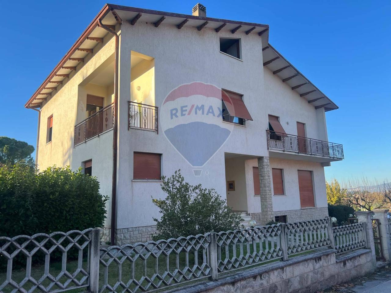 Casa indipendente in vendita a Bevagna