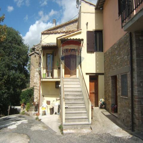 Detached house in Via Vaiano 12, Assisi - Photo 1